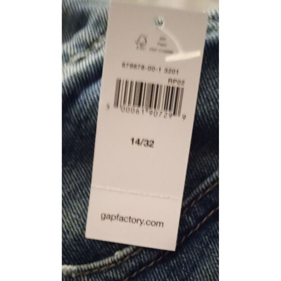 Gap Factory Womens Mid-Rise Distressed Denim Shorts Size 14/32Cotton Blend NWT - Picture 5 of 9